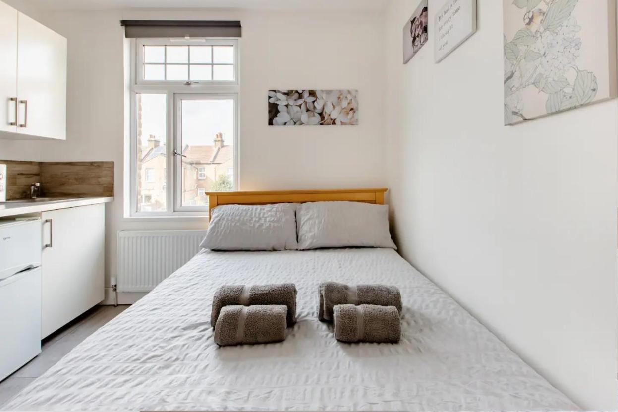 Double Room Edmonton Green, London N9 المظهر الخارجي الصورة
