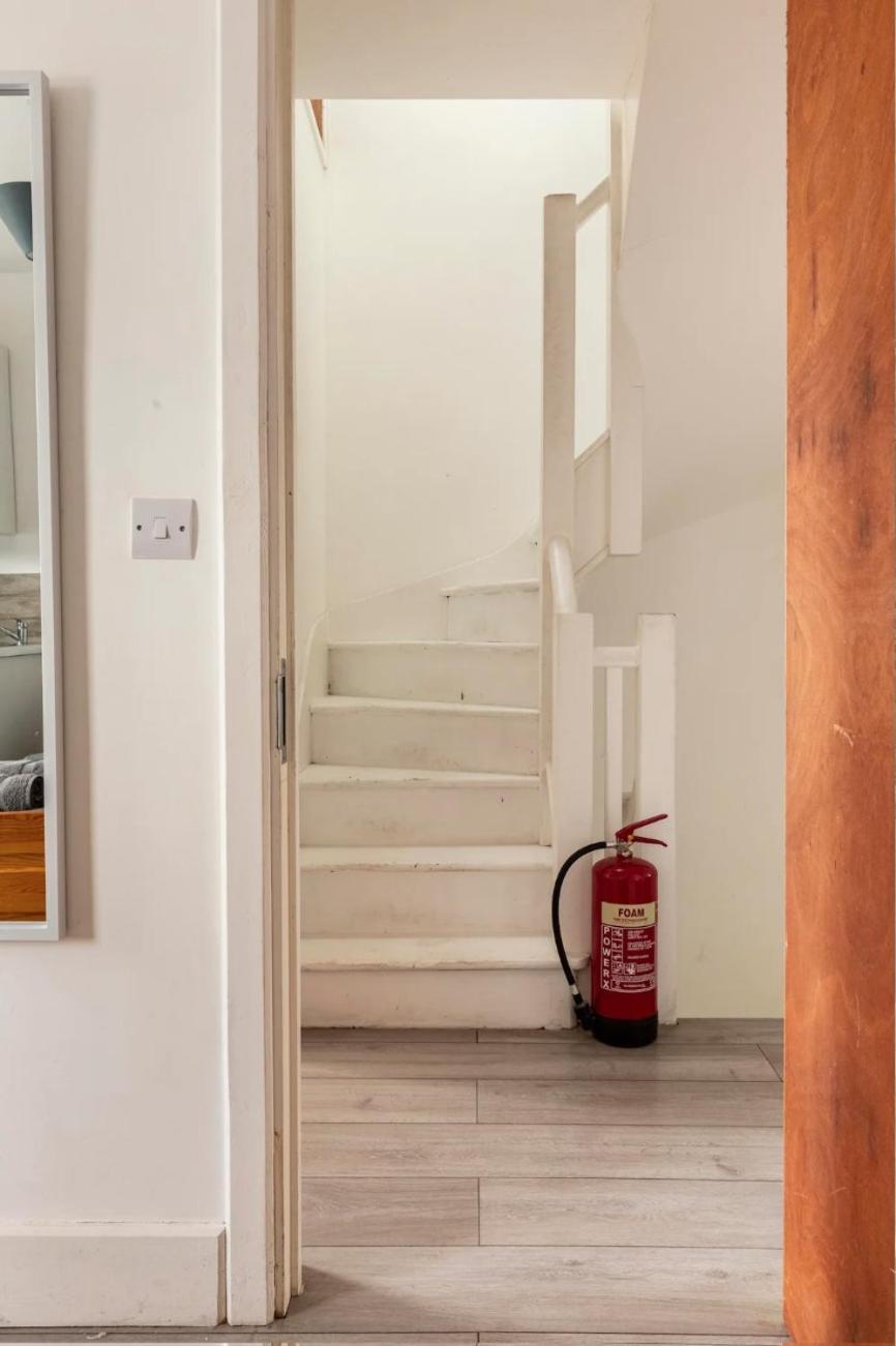 Double Room Edmonton Green, London N9 المظهر الخارجي الصورة