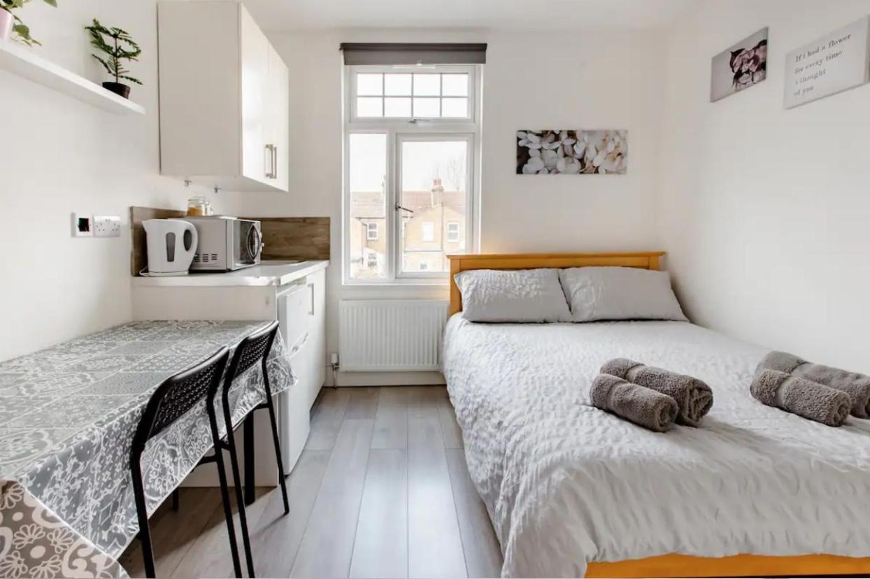 Double Room Edmonton Green, London N9 المظهر الخارجي الصورة